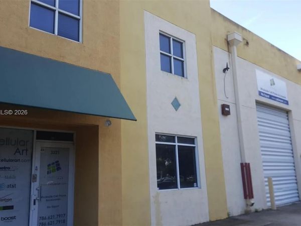 3241 NW 82 Avenue , Doral, FL 33122