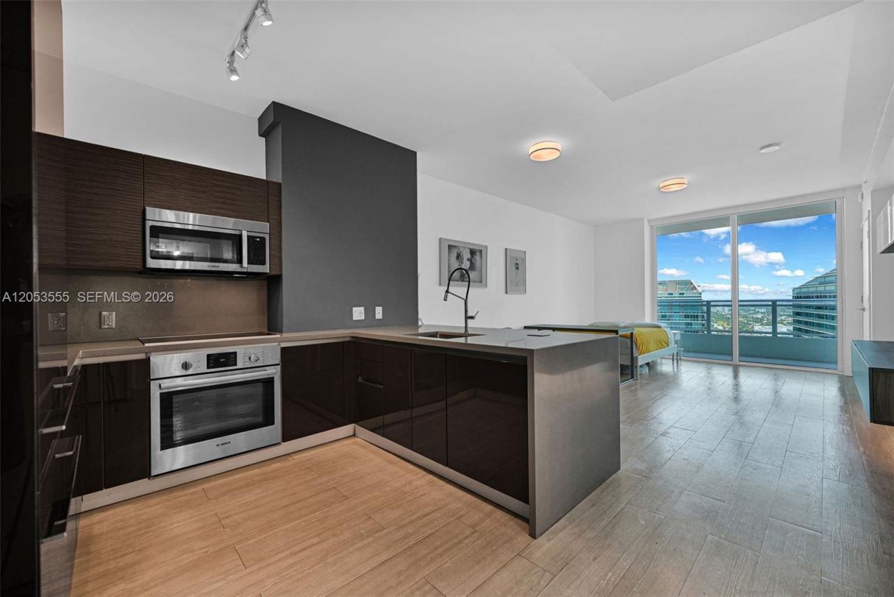 1080 Brickell Ave , Unit 3705, Miami, FL 33131 Photo