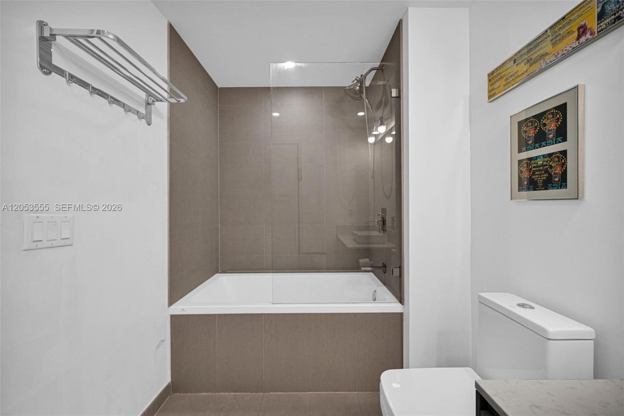1080 Brickell Ave , Unit 3705, Miami, FL 33131 Photo