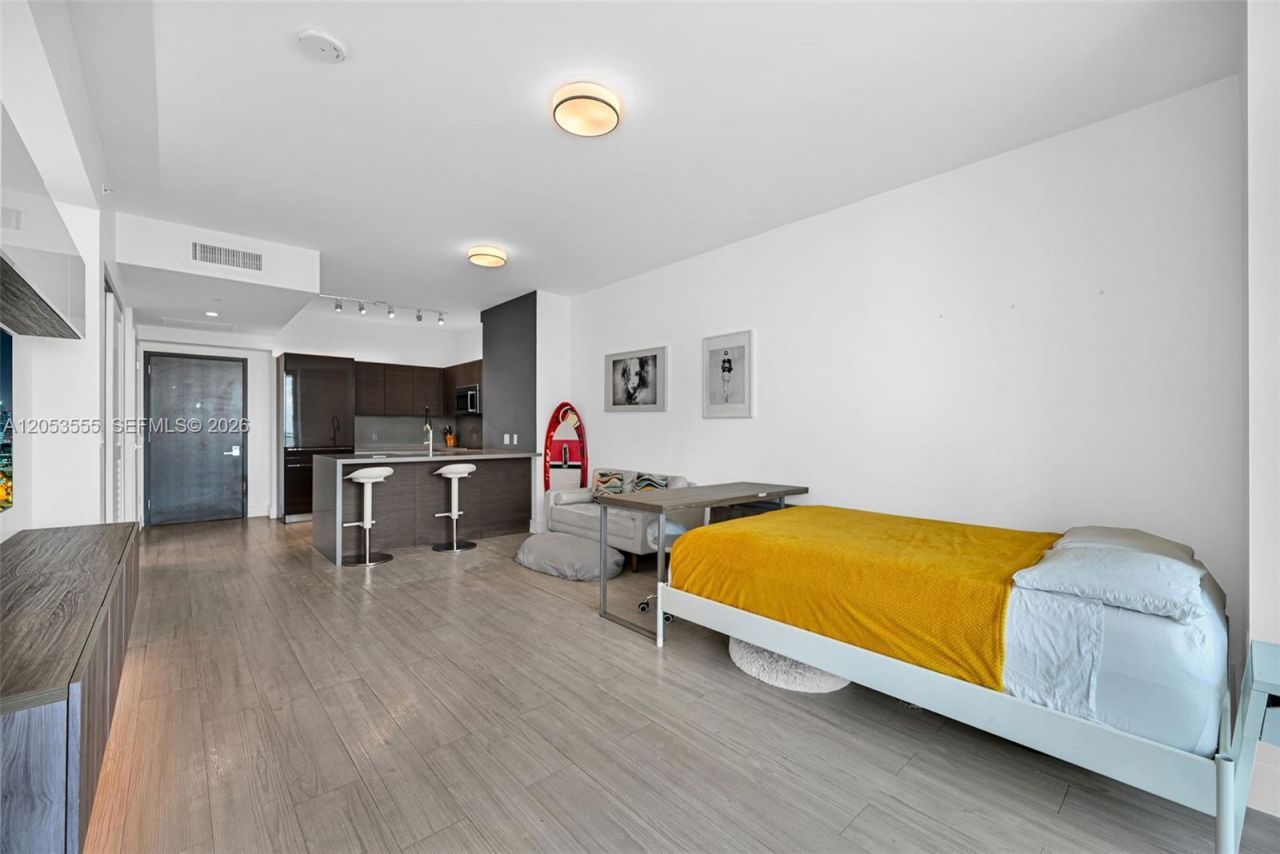 1080 Brickell Ave , Unit 3705, Miami, FL 33131 Photo