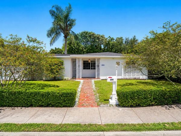 3945 SW 61st Ave, Miami, FL 33155