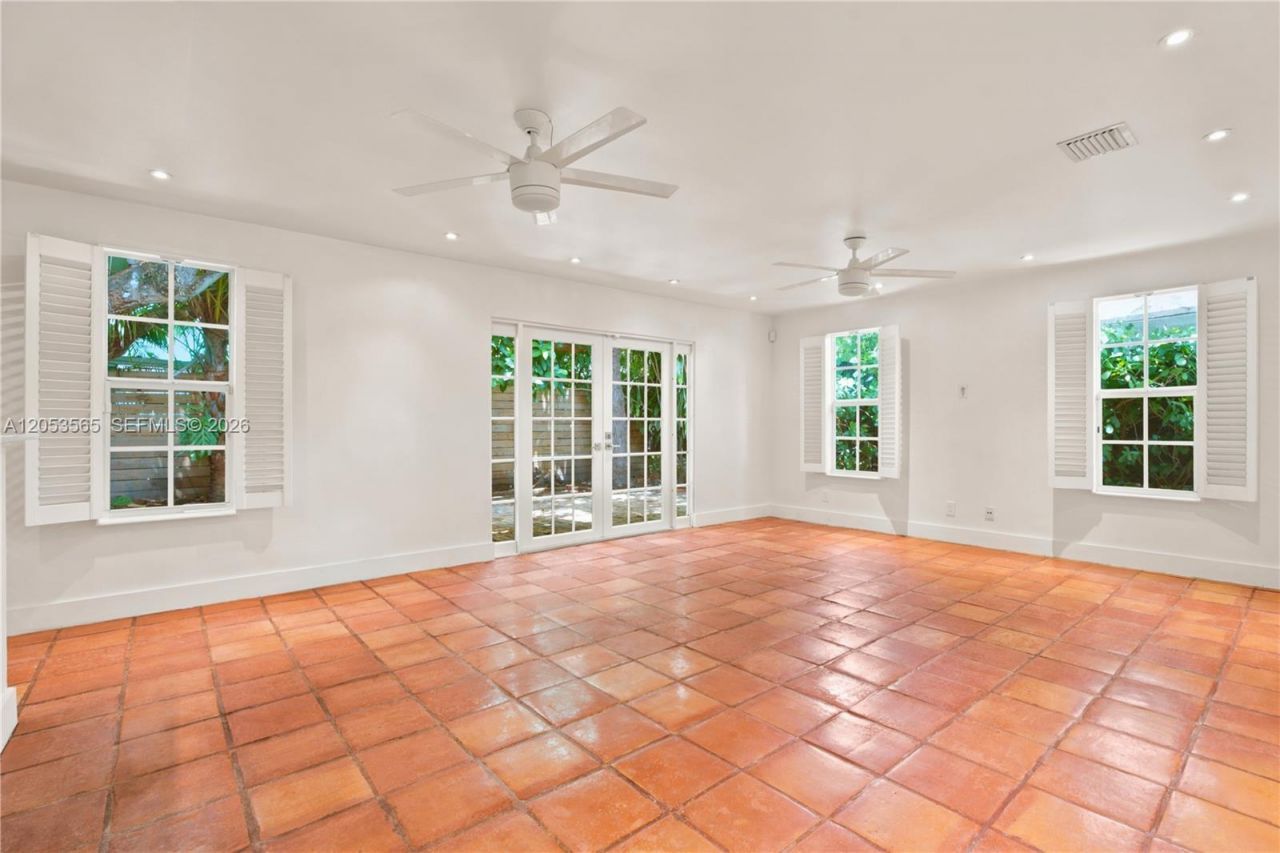 3945 SW 61st Ave, Miami, FL 33155 Photo