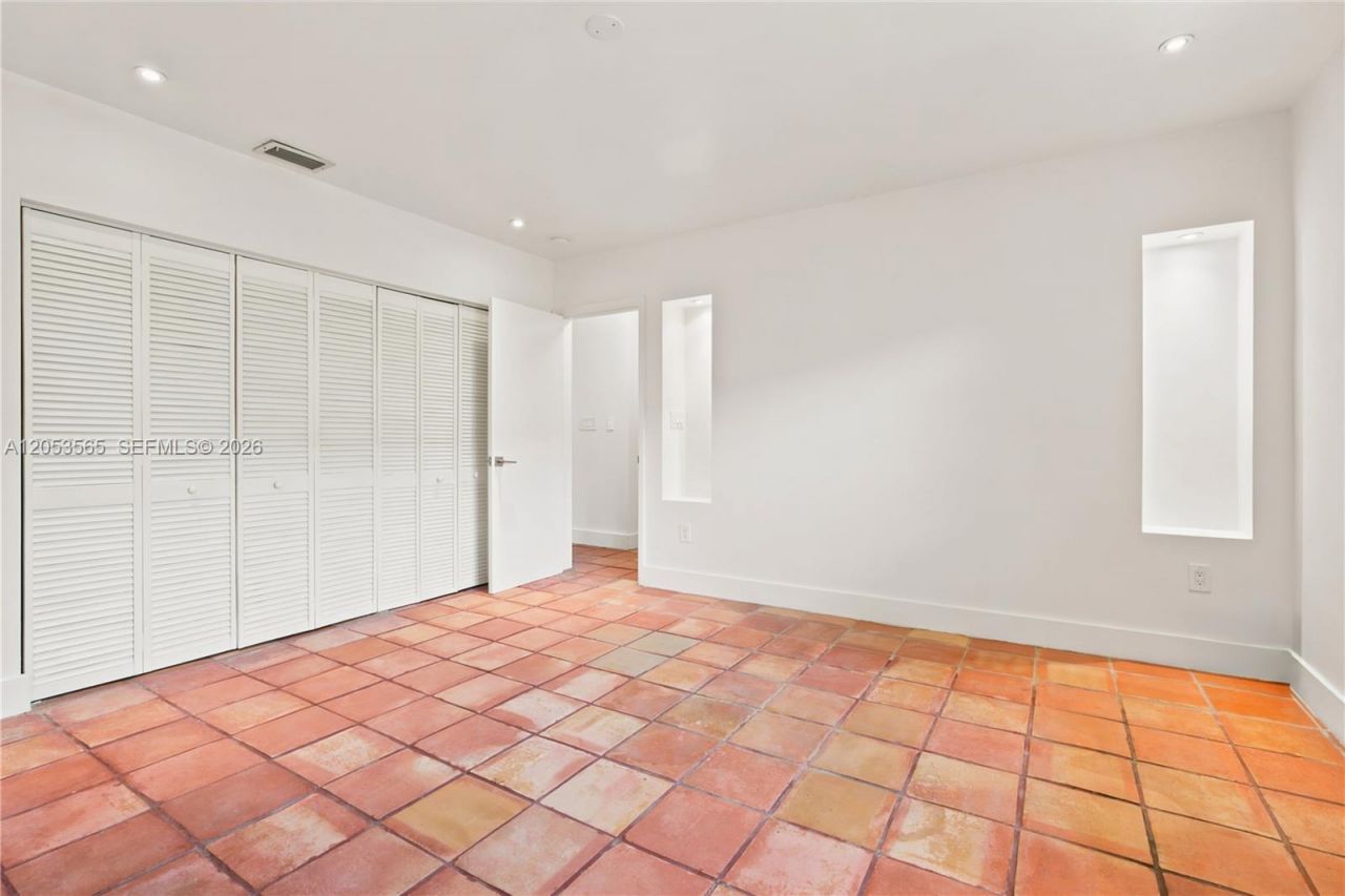 3945 SW 61st Ave, Miami, FL 33155 Photo