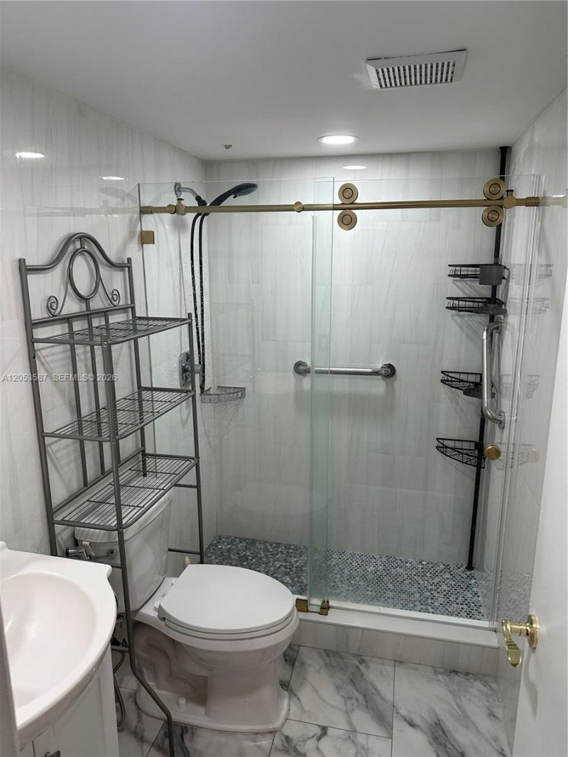 801 SW 133rd Ter, Unit 406K, Pembroke Pines, FL 33027 Photo