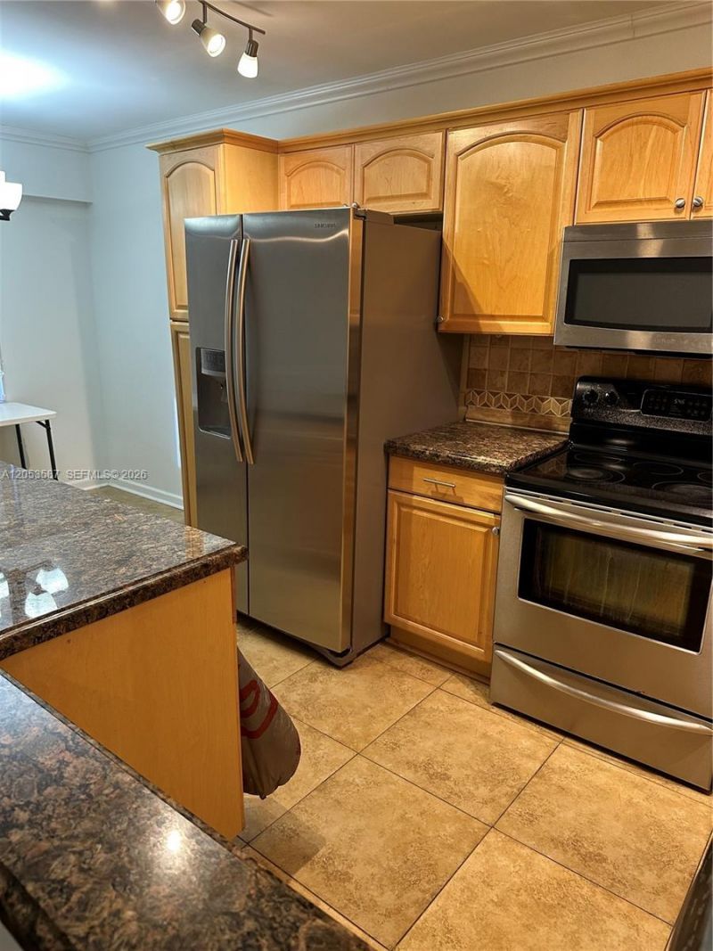 801 SW 133rd Ter, Unit 406K, Pembroke Pines, FL 33027 Photo