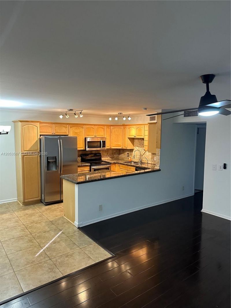801 SW 133rd Ter, Unit 406K, Pembroke Pines, FL 33027 Photo