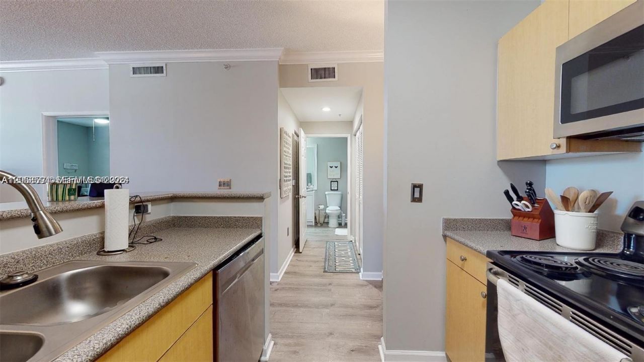 Please Call For Address, Unit 110B, Hollywood, FL 33020 Photo