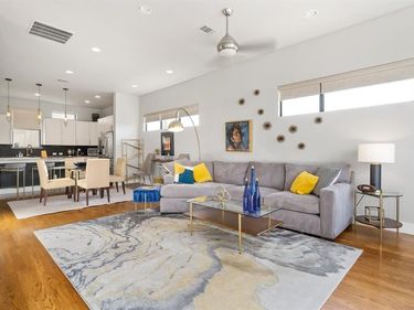 1118 S Adams Street, Fort Worth, TX 76104