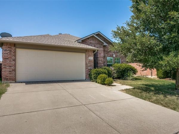 5617 Talons Crest Circle, Fort Worth, TX 76179