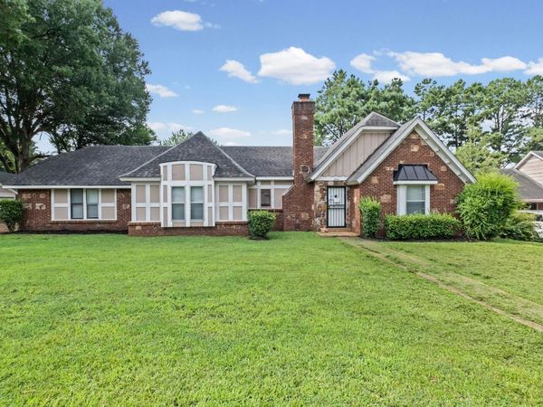 8141 MISTY MEADOWS LN, Memphis, TN 38125