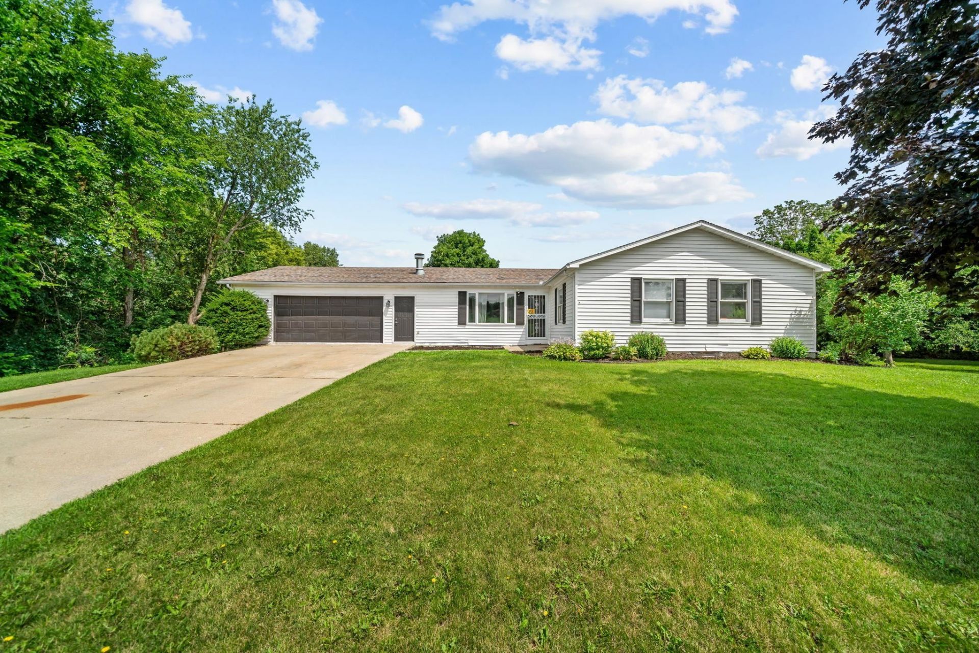 649 Sioux Drive, FREEPORT, IL 61032