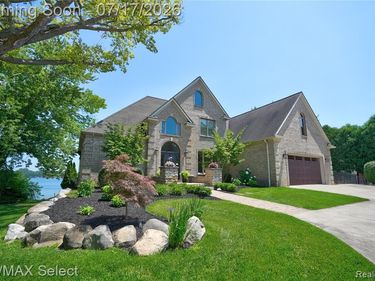 14007 Swanee Beach Drive, Fenton Twp, MI 48430