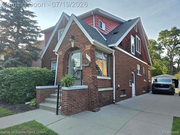822 W Breckenridge Street , Ferndale, MI 48220