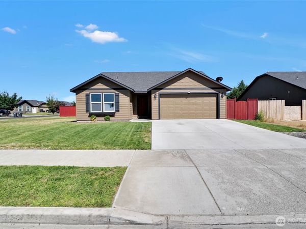 801 S Wilder Street , Moses Lake, WA 98837