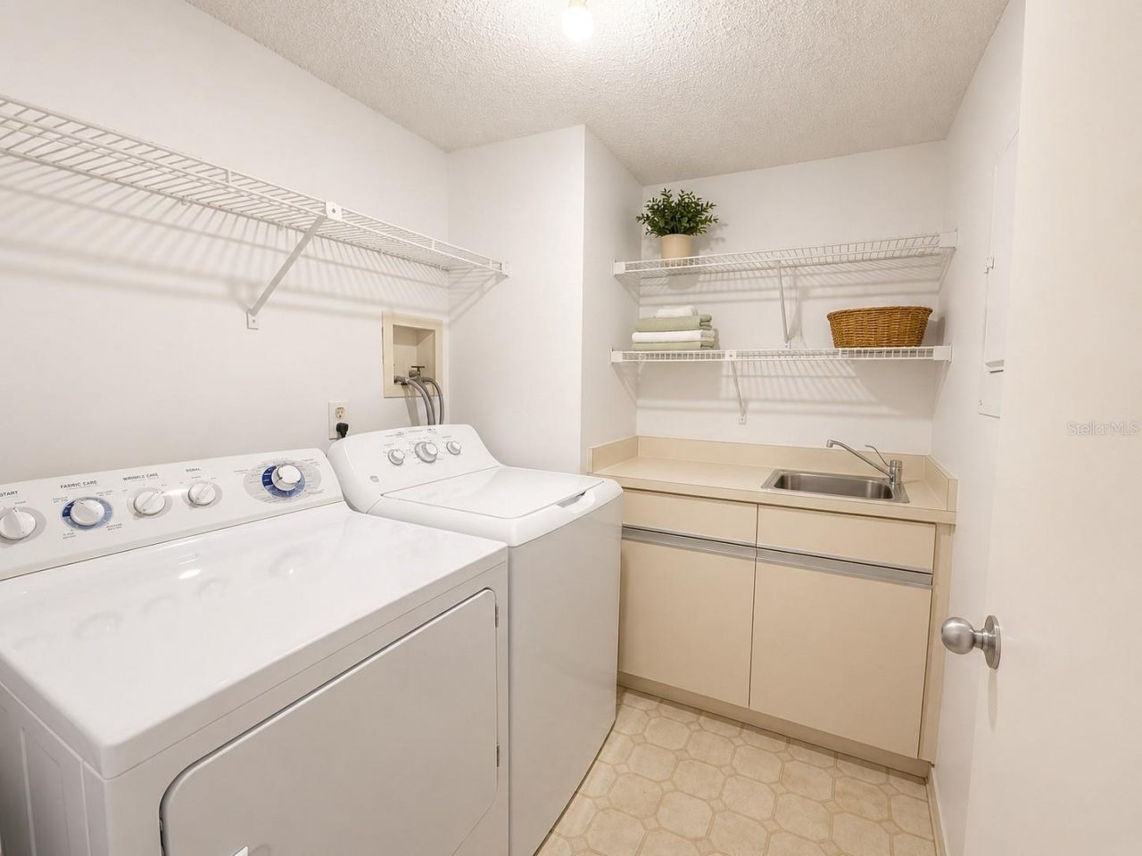 4770 Fountains Drive S, Unit 302, Lake Worth, FL 33467 Photo
