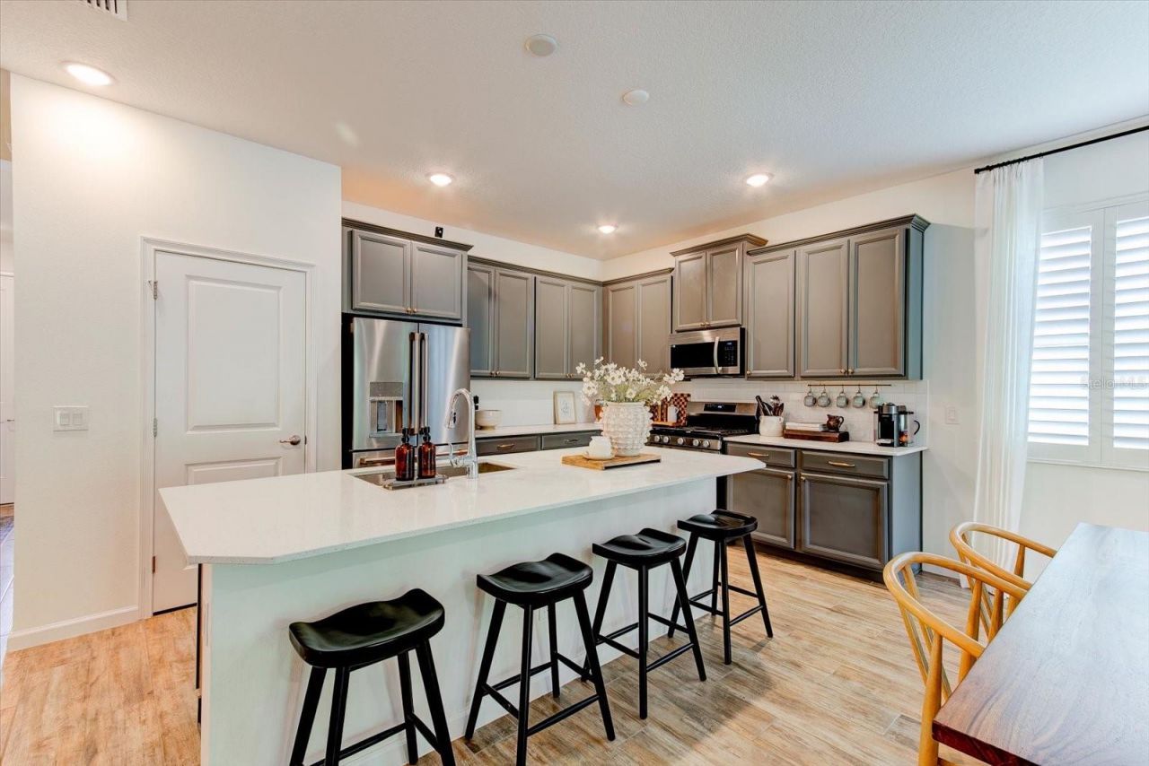 2403 Natoma Boulevard , Mount Dora, FL 32757 Photo