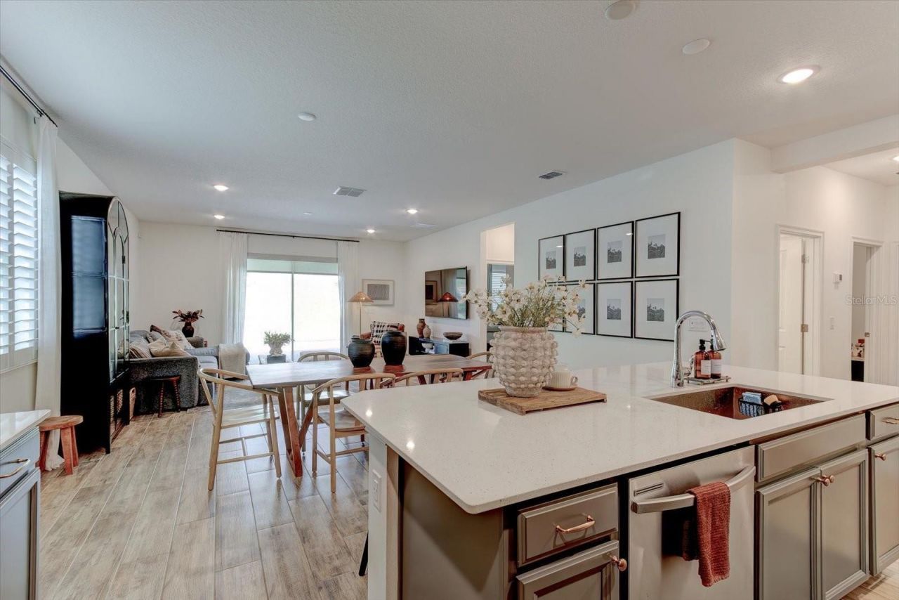 2403 Natoma Boulevard , Mount Dora, FL 32757 Photo