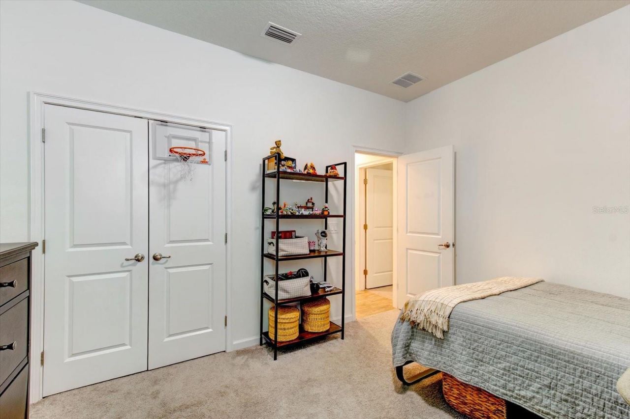 2403 Natoma Boulevard , Mount Dora, FL 32757 Photo