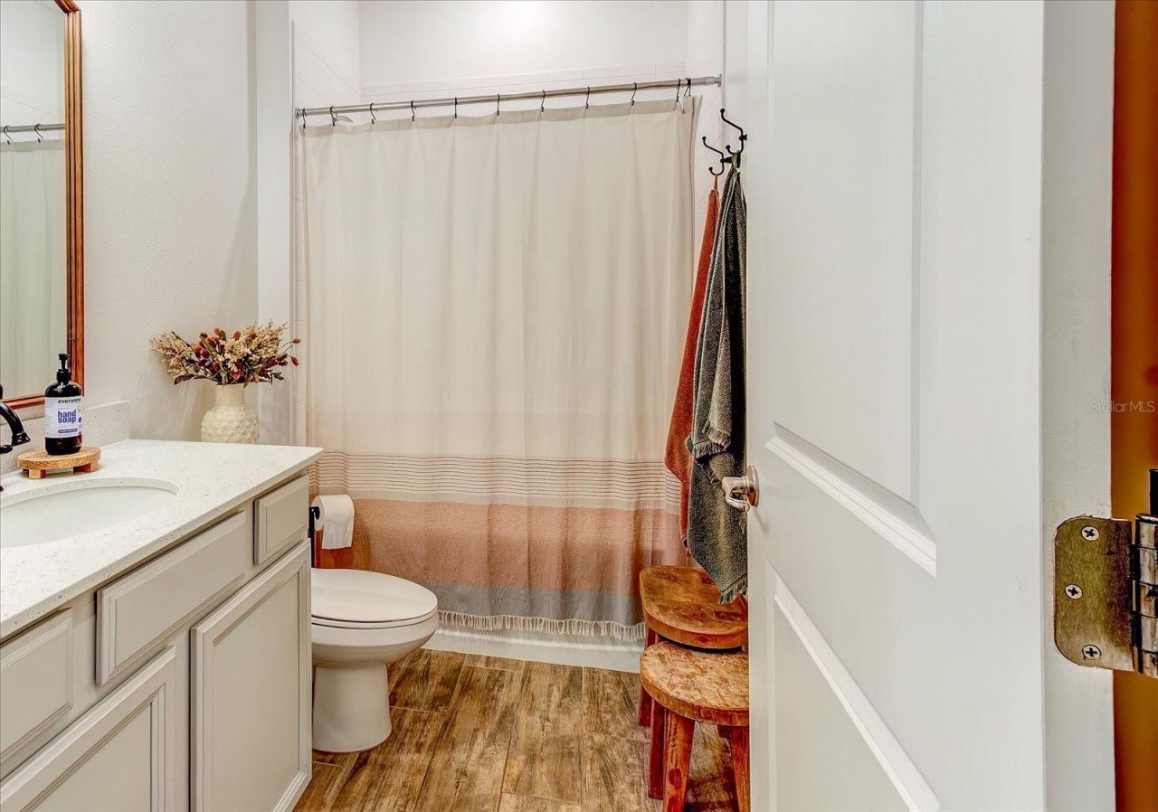 2403 Natoma Boulevard , Mount Dora, FL 32757 Photo