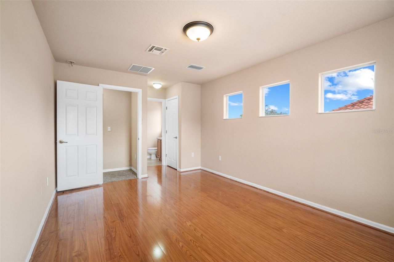 8950 Tuscan Valley Place, Orlando, FL 32825 Photo
