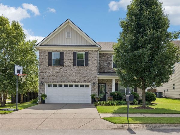 1056 Daniel Ln, Spring Hill, TN 37174