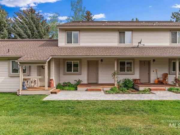 741 Willow Dr, Unit B-4, Hailey, ID 83333