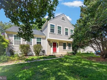 8 WORTHINGTON COURT, STERLING, VA 20165