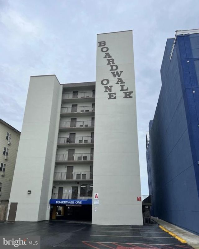 107 N ATLANTIC AVE , OCEAN CITY, MD 21842