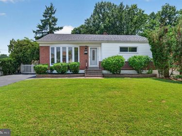 1107 EVERGREEN AVENUE, FOLSOM, PA 19033