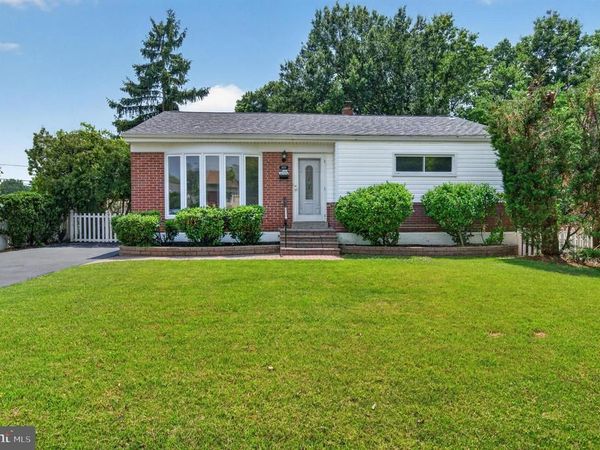 1107 EVERGREEN AVENUE, FOLSOM, PA 19033