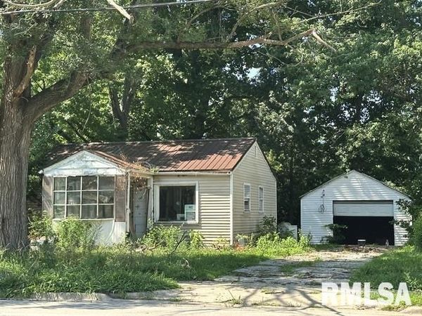 1621 W North Grand Avenue, Springfield, IL 62702