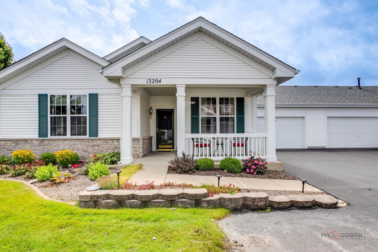 13204 W Sheffield Lane , Beach Park, IL 60083