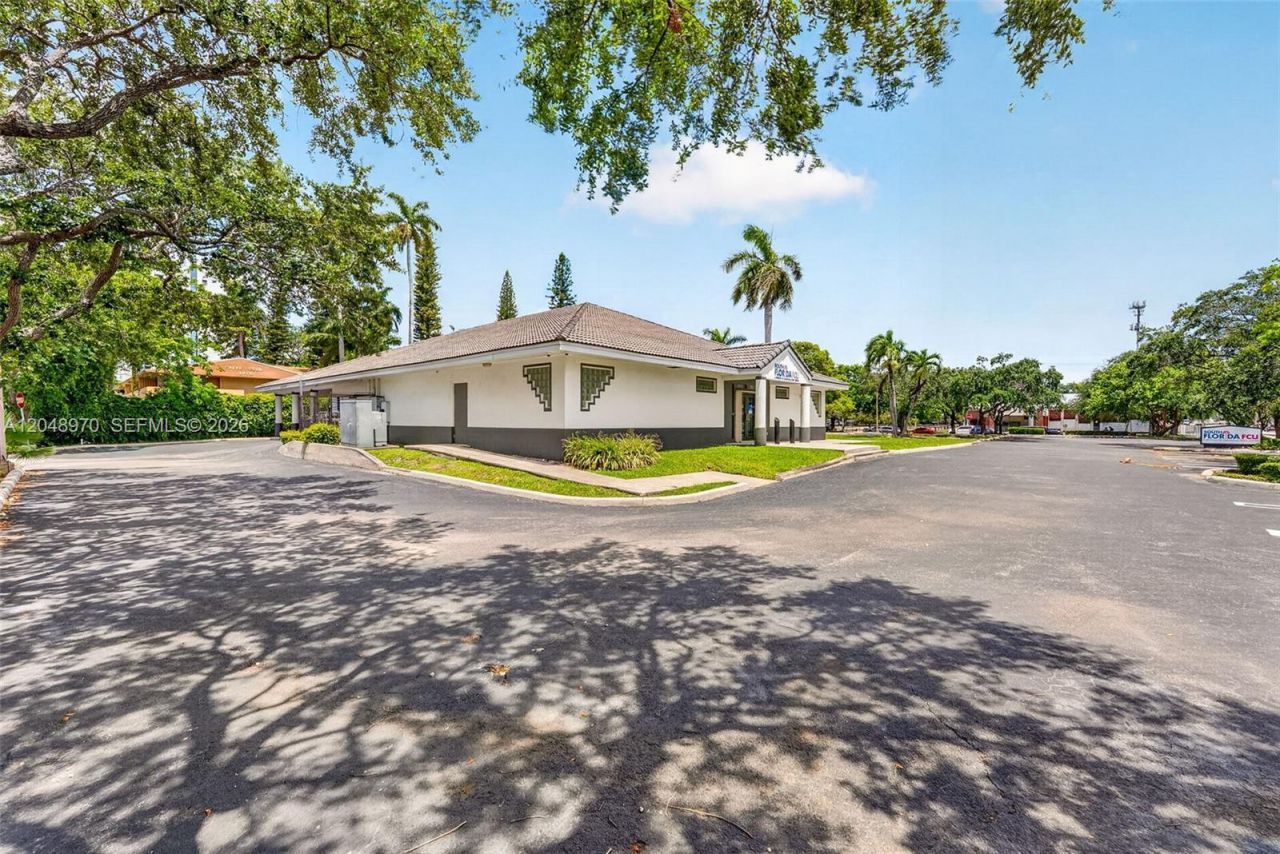 1902 NW 14th Ave , Miami, FL 33125 Photo