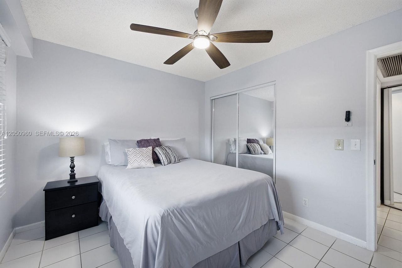 1300 SW 125th Ave, Unit 406K, Pembroke Pines, FL 33027 Photo