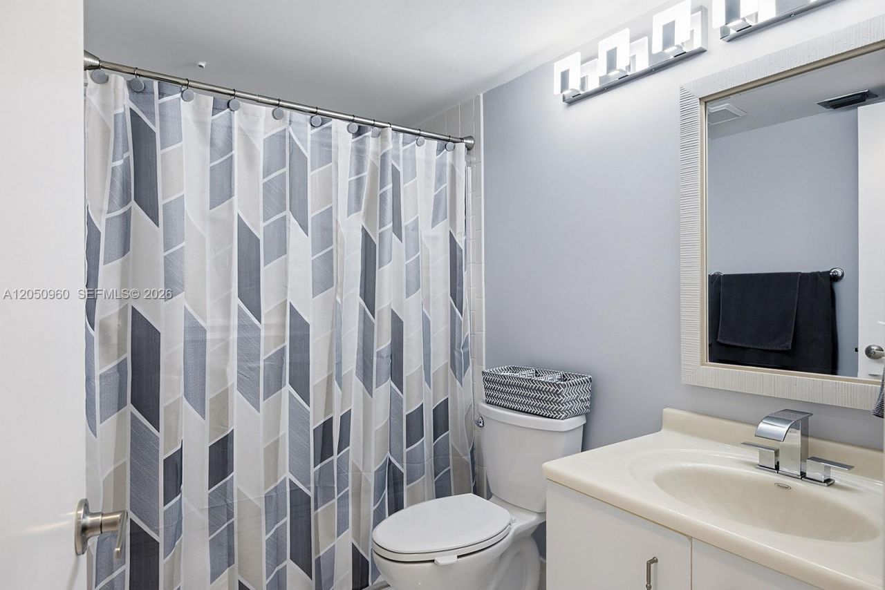 1300 SW 125th Ave, Unit 406K, Pembroke Pines, FL 33027 Photo