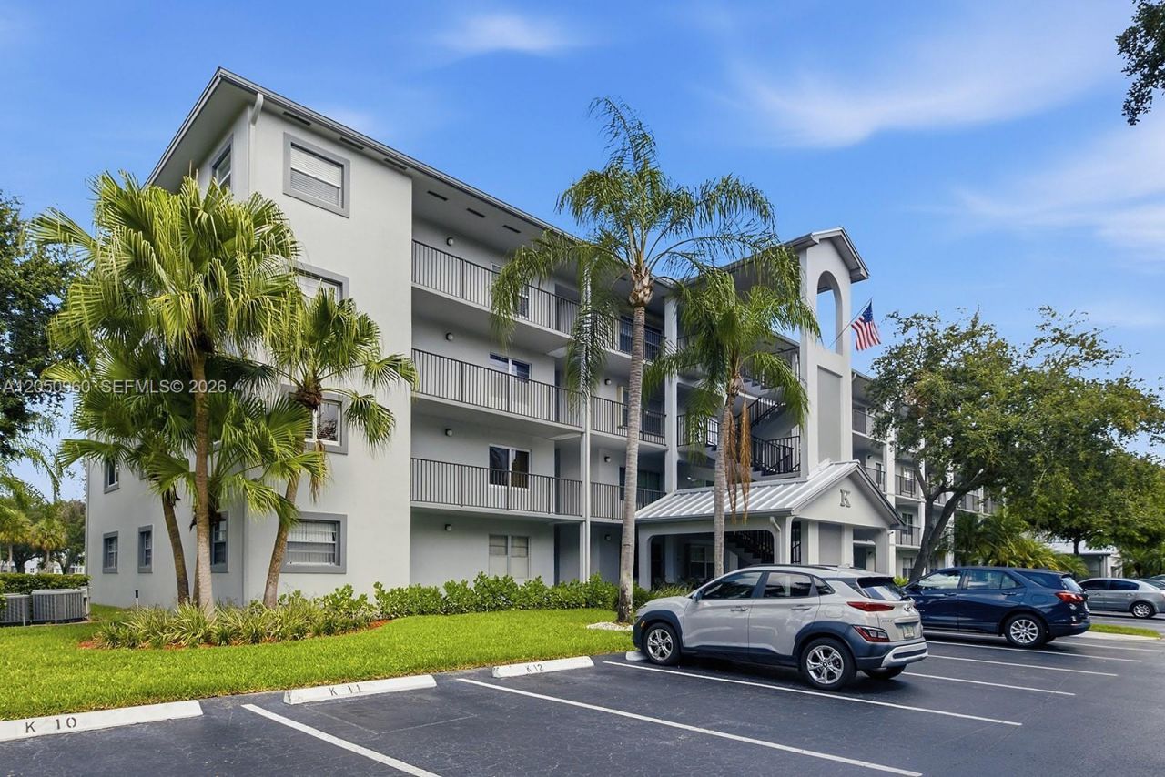 1300 SW 125th Ave, Unit 406K, Pembroke Pines, FL 33027 Photo