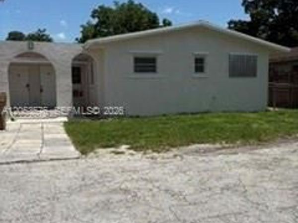 6183 SW 41st Ct , Unit 2, Davie, FL 33314