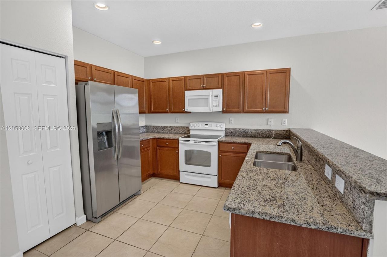 9011 SW 227th St , Unit 2, Cutler Bay, FL 33190 Photo