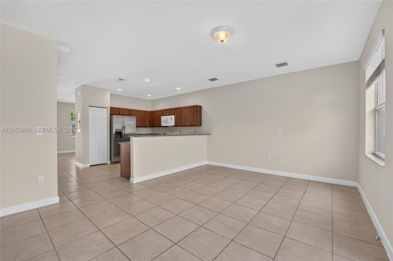 9011 SW 227th St , Unit 2, Cutler Bay, FL 33190 Photo