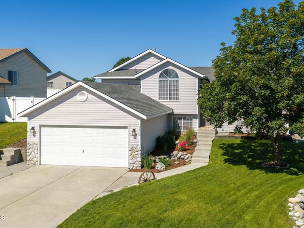 3795 N Graphite CT , Post Falls, ID 83854