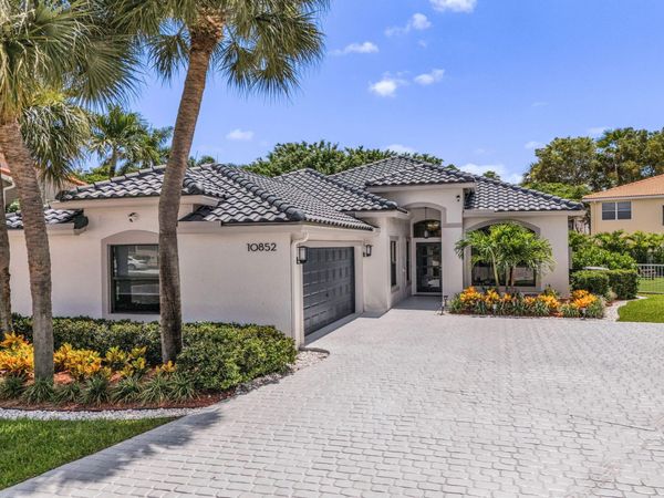 10852 LA SALINAS Circle, Boca Raton, FL 33428