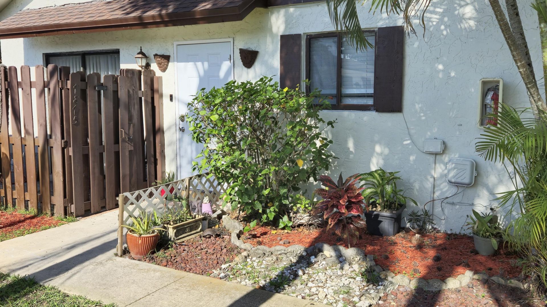 7875 Tam Oshanter Boulevard, North Lauderdale, FL 33068 Main Photo