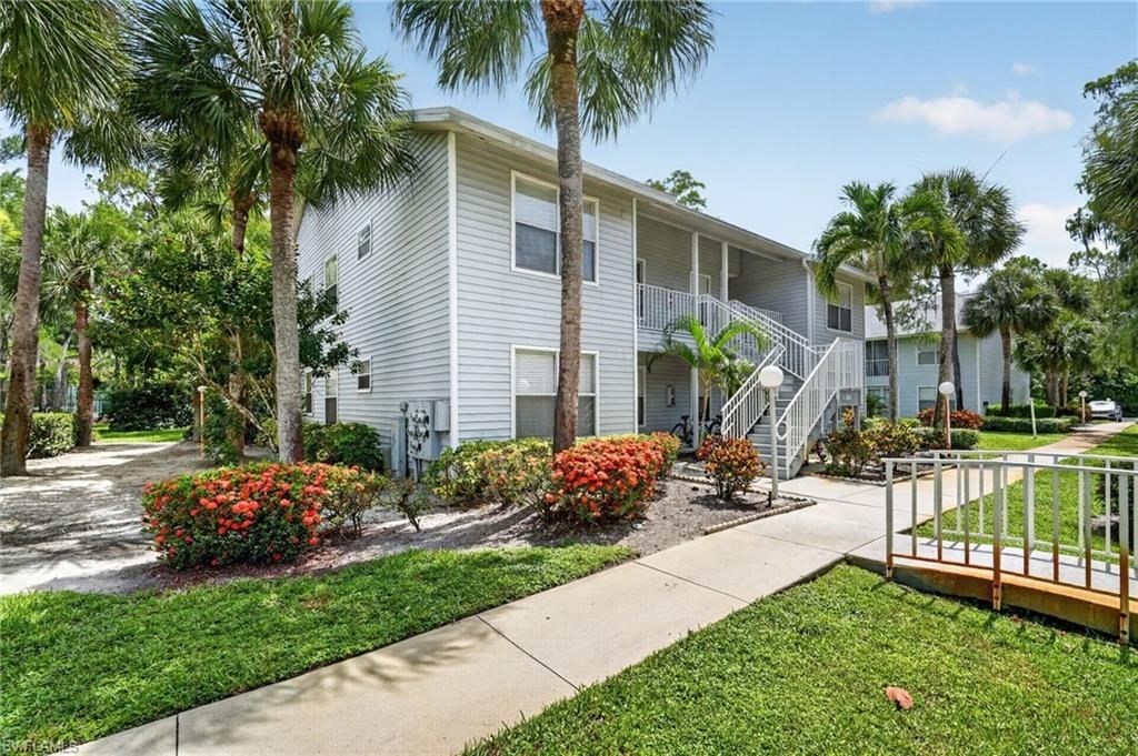 1915 Courtyard Way, Unit 202, Naples, FL 34112 Photo