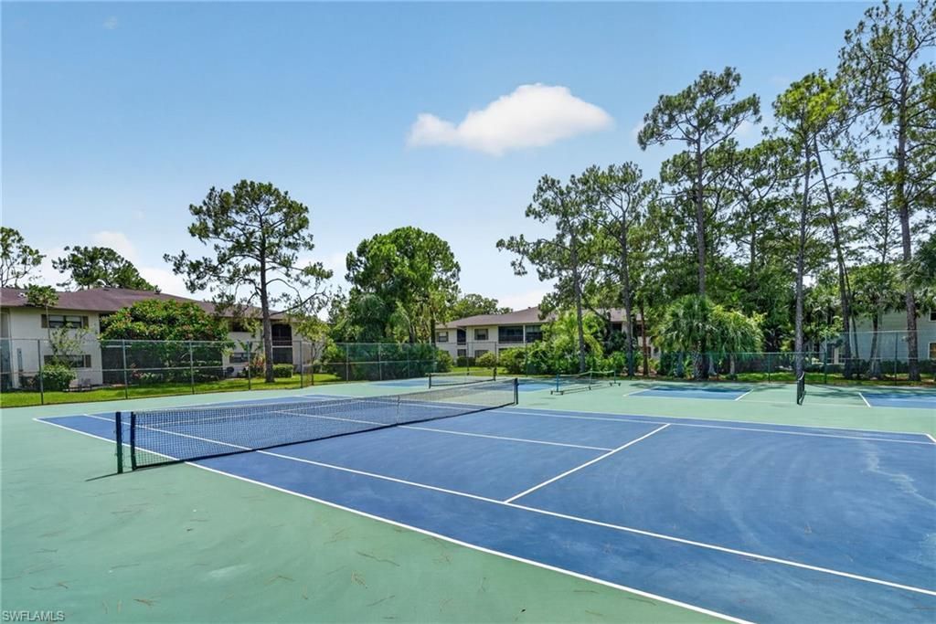1915 Courtyard Way, Unit 202, Naples, FL 34112 Photo