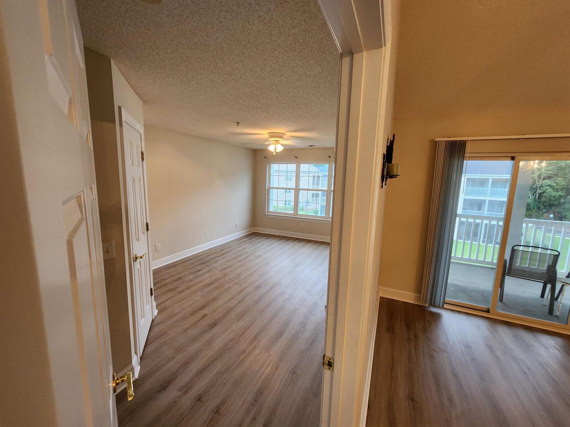 627 Woodmoor Circle Photo 14