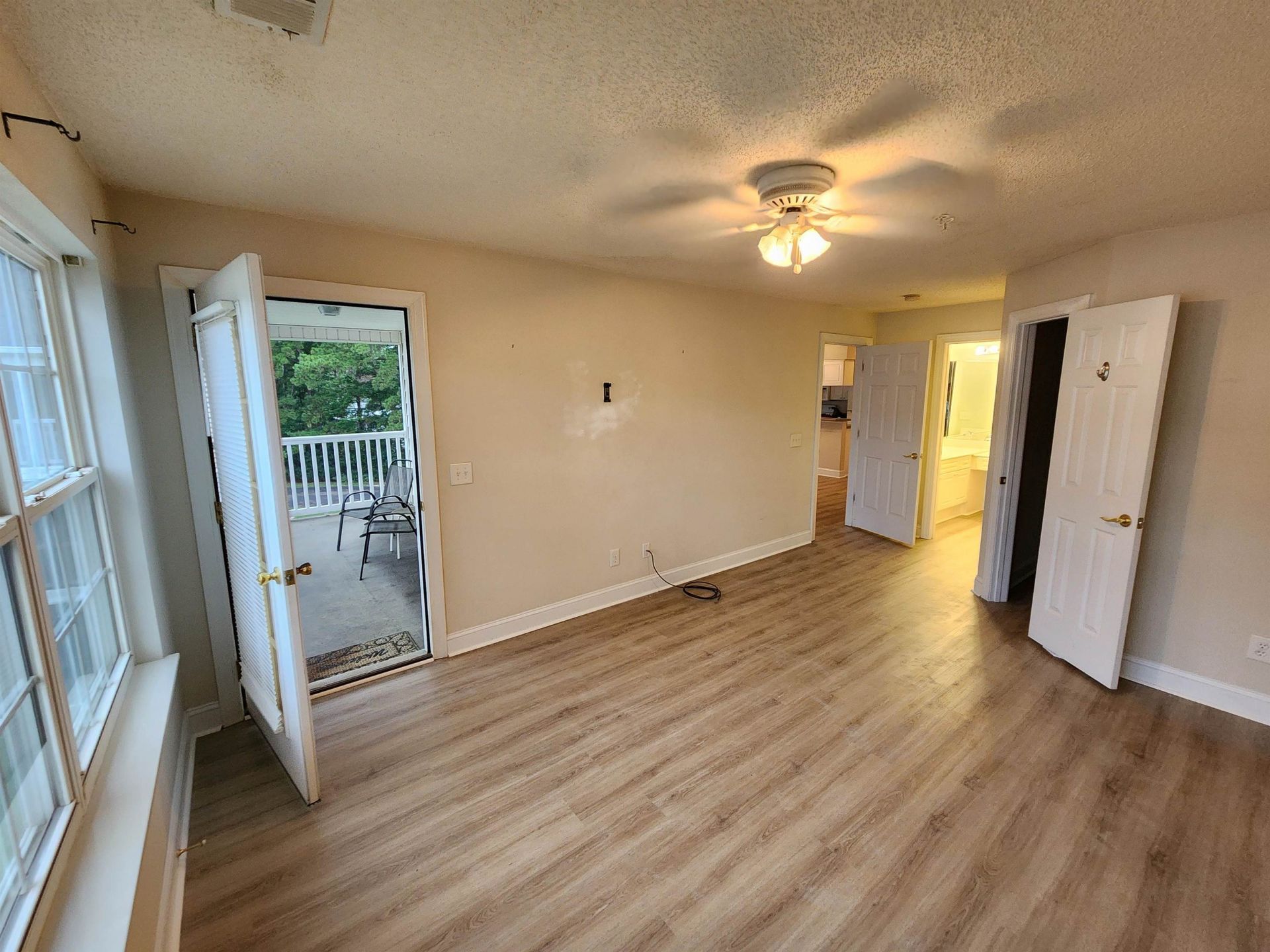 627 Woodmoor Circle Photo 16