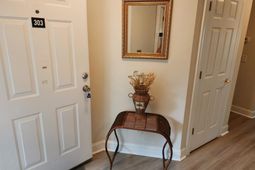 627 Woodmoor Circle photo 4