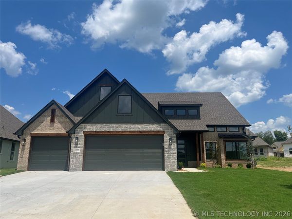 1725 N 71st Street, Broken Arrow, OK 74014