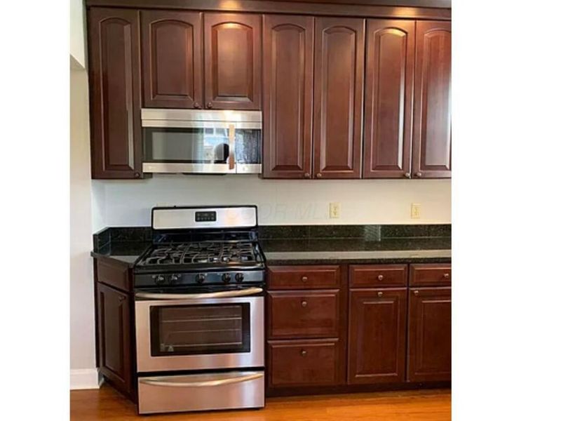 121 W California Avenue, Columbus, OH 43202 Photo 7