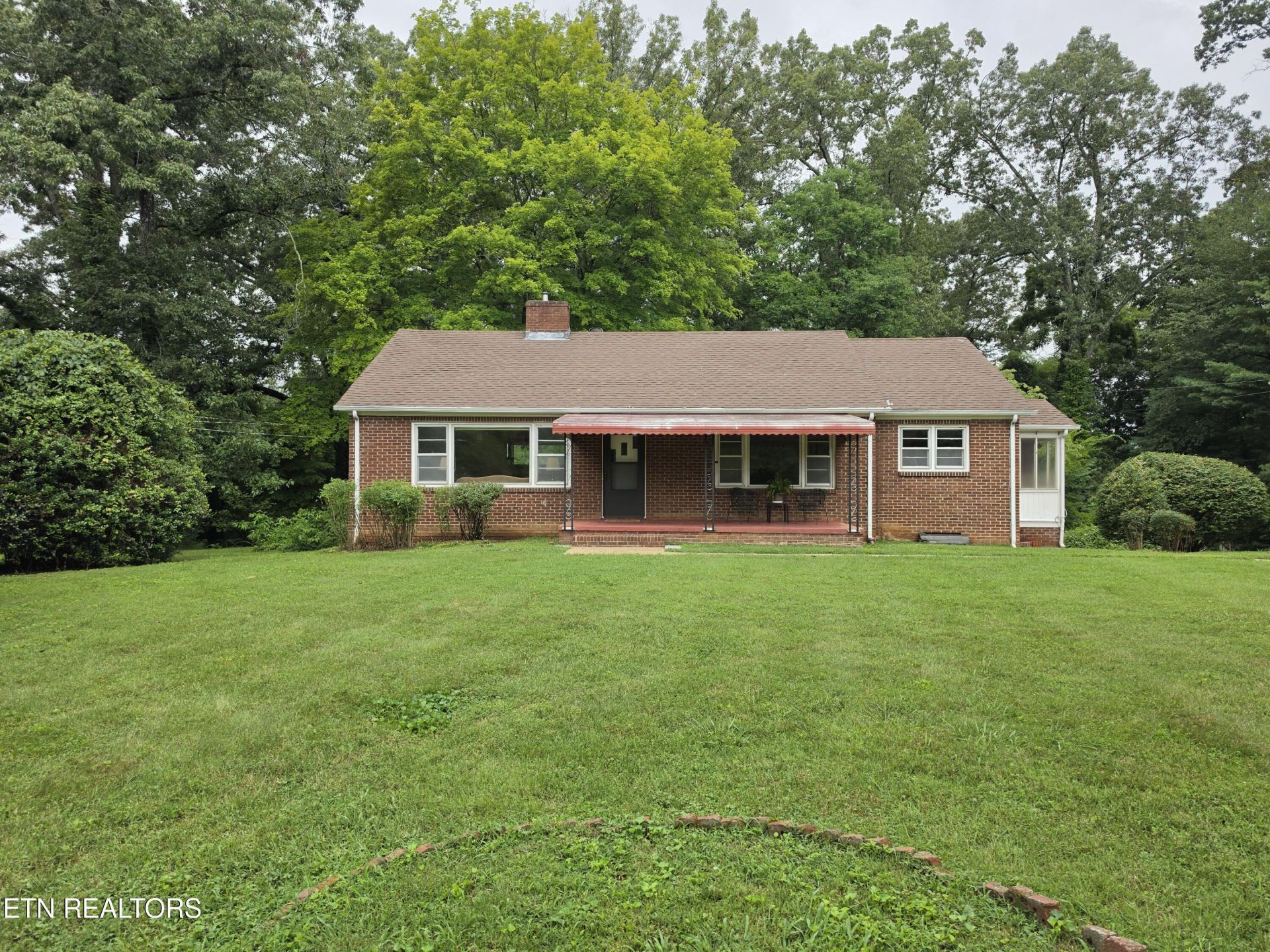 1211 Craig Rd, Knoxville, TN 37919 Main Photo